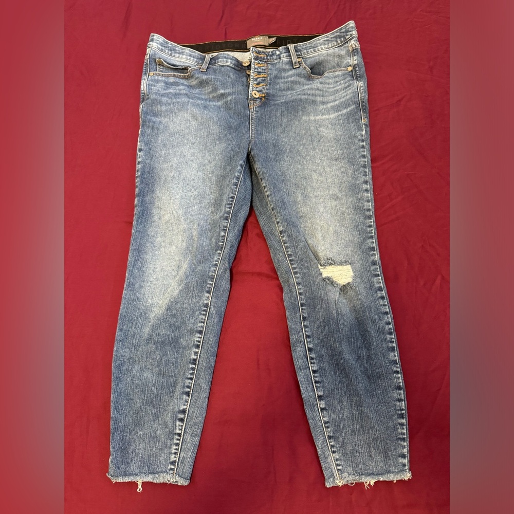 Torrid sky high skinny jean
